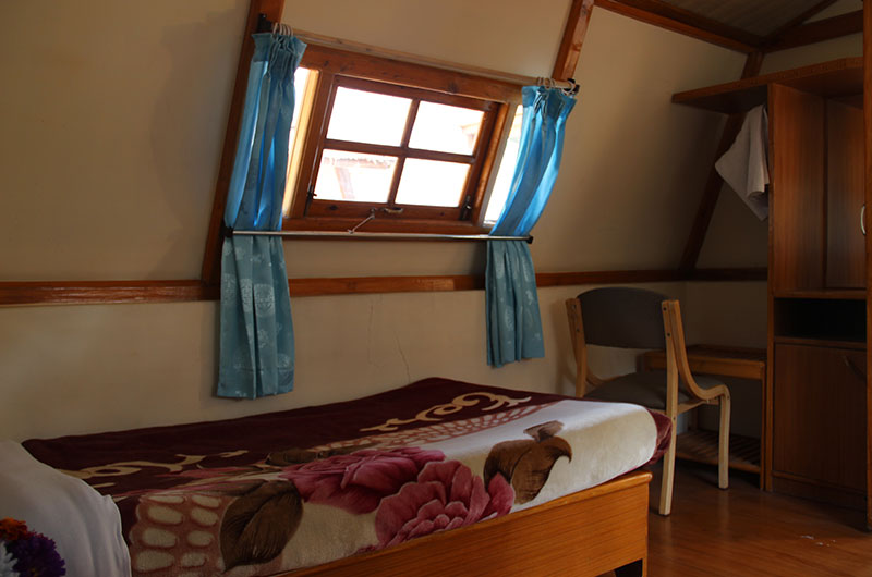 Uley Eco Resort- Standard Hut-3